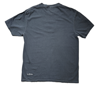 Back view of Boysters ‘N Oysters tee by Broider. Plain cotton back on embroidered shirt with coastal design, made in Boston.